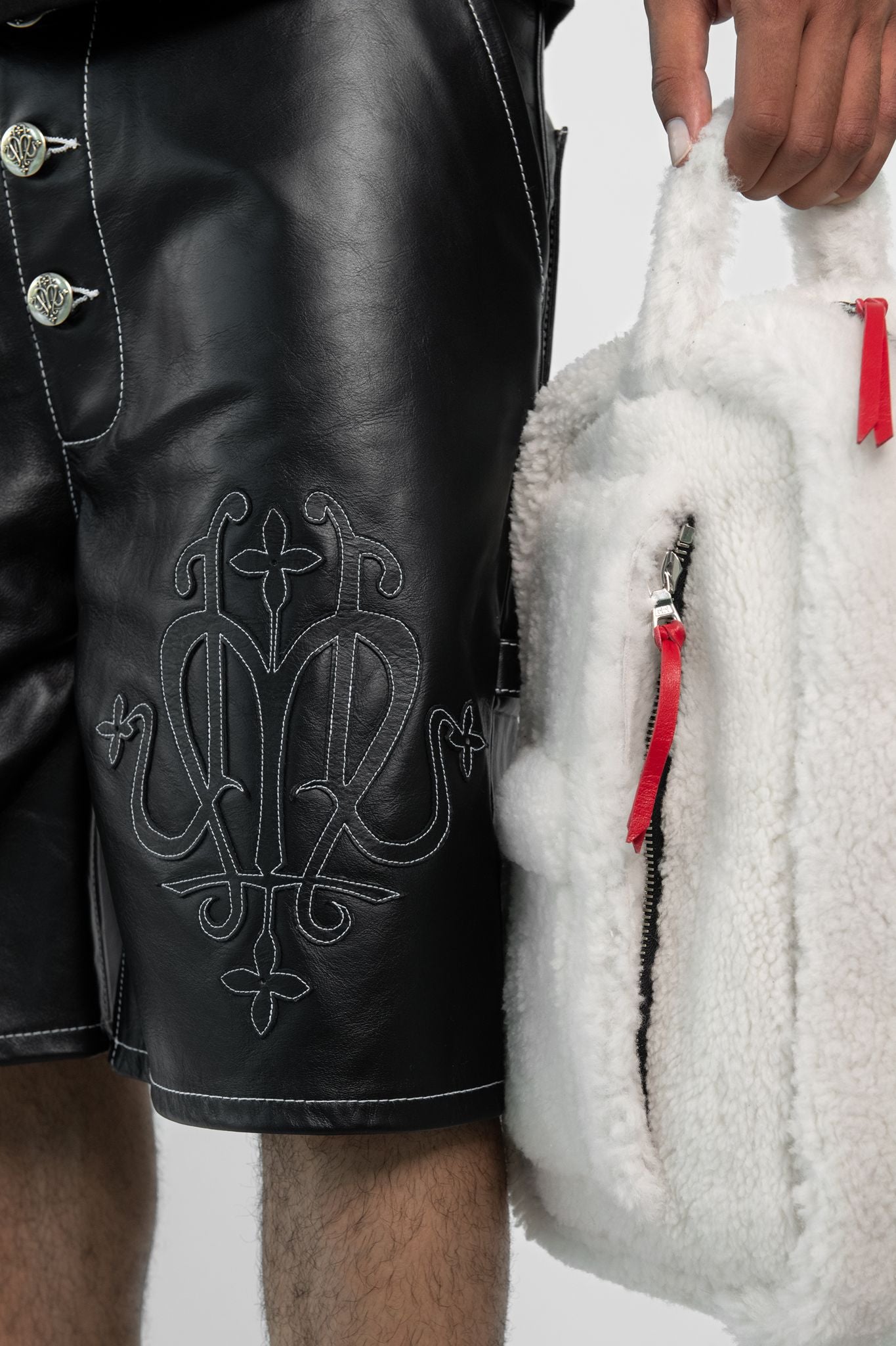 BLACK LEATHER SHORTS